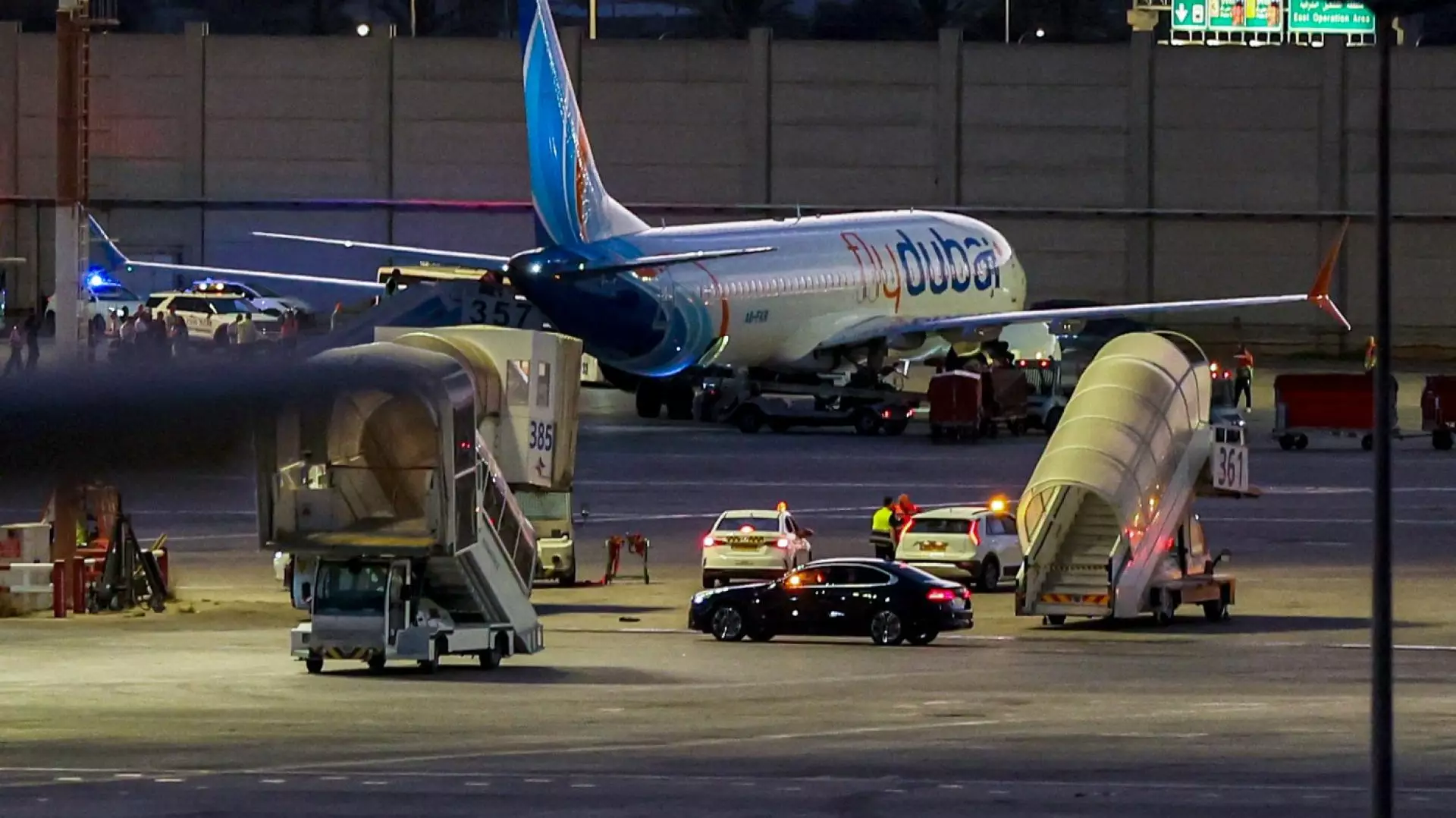 Unde ar fi plănuit copilotul Flydubai care și-a înjunghiat colegul să prăbușească avionul cu peste 180 de pasageri